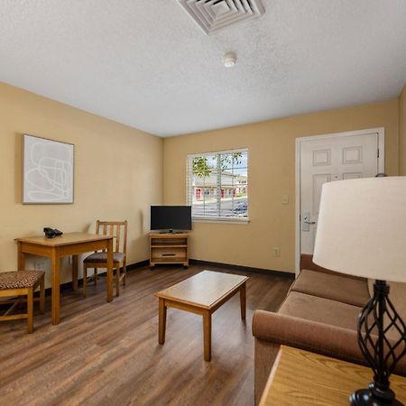 Affordable Suites Уилсън Екстериор снимка