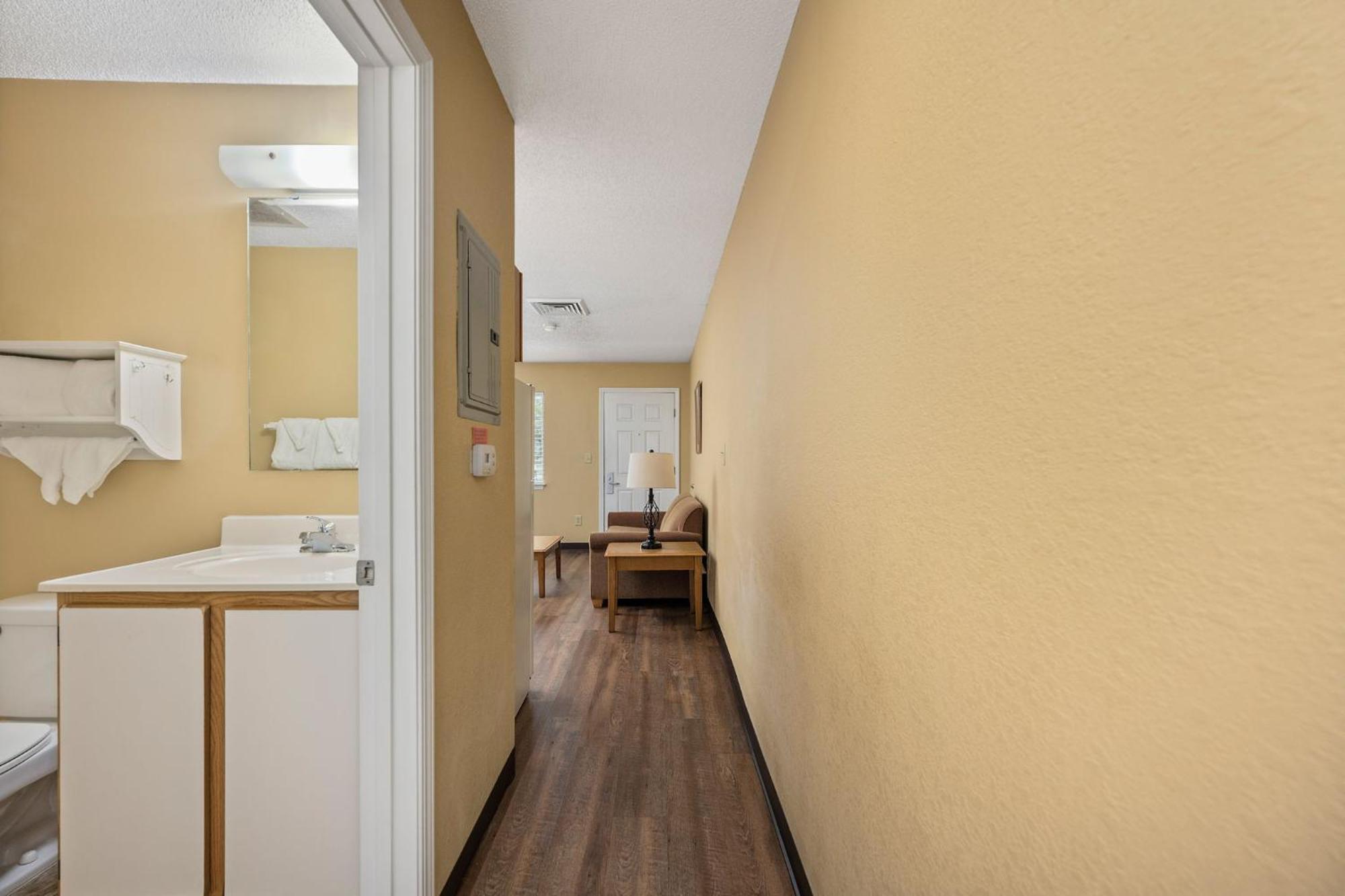 Affordable Suites Уилсън Екстериор снимка